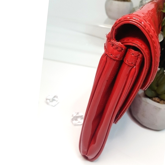 🔻Marc Jacobs|Red Cherry🍒Patent Double Flaps Posh/Clutch/Wristlet - Picture 4 of 13